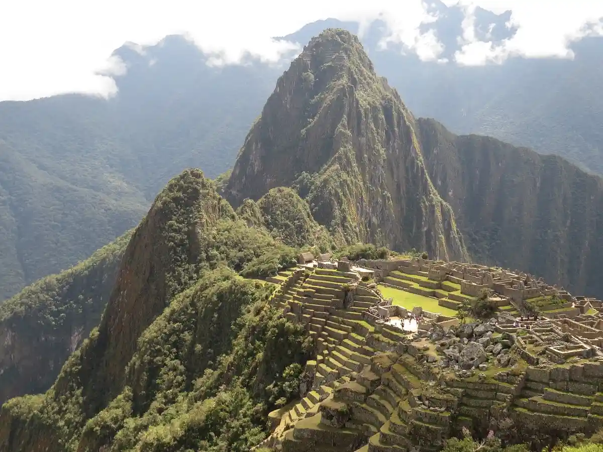 Roteiro para Machu Picchu montanhas.