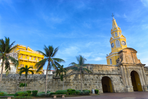 A Torre do Relógio, em Cartagena, é linda por qualquer ângulo