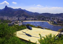 Faça um passeio de helicóptero pelo Rio de Janeiro