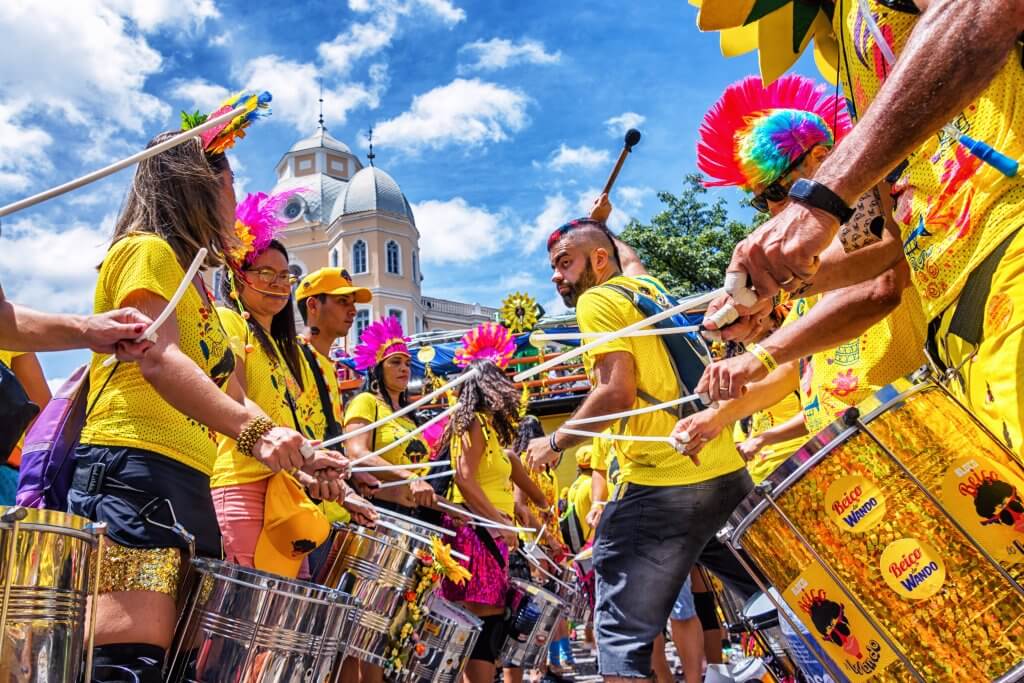 5 destinos baratos para se viajar no carnaval