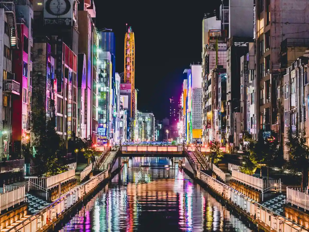 Dotonbori, Osaka, uma das cidades principais do Japão.