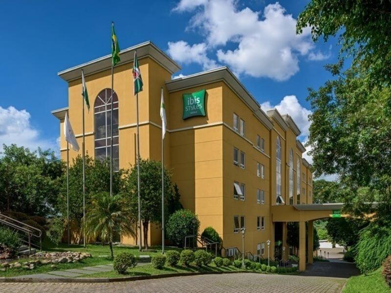 vista do hotel Ibis Styles em Curitiba