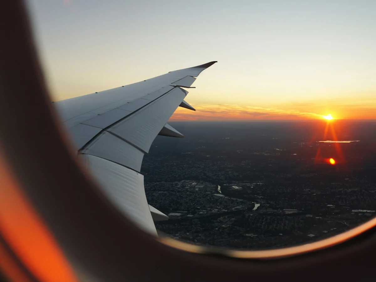 como chegar em fortaleza de avião.