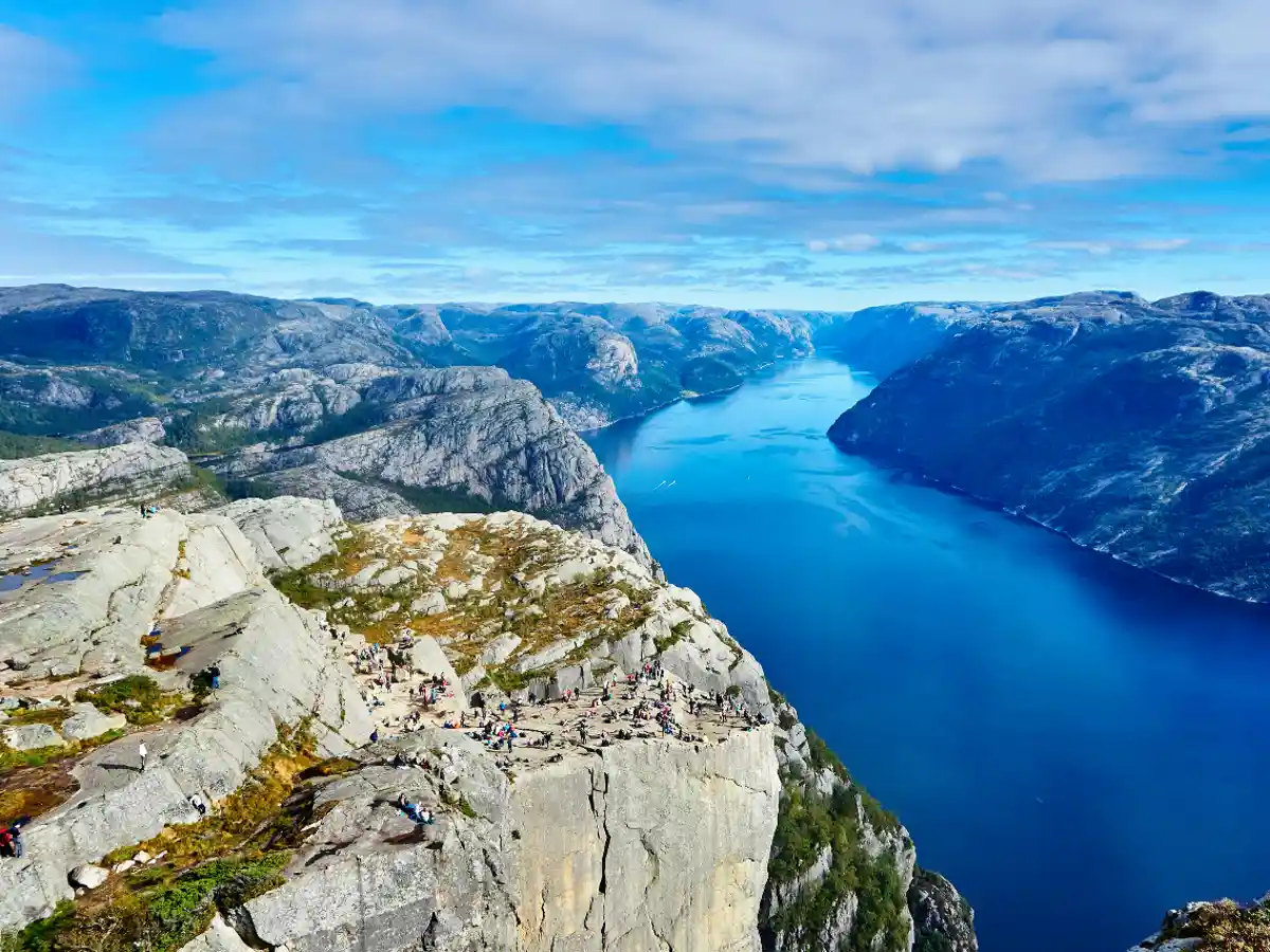 Noruega: ideia de lugares para viajar sozinho.