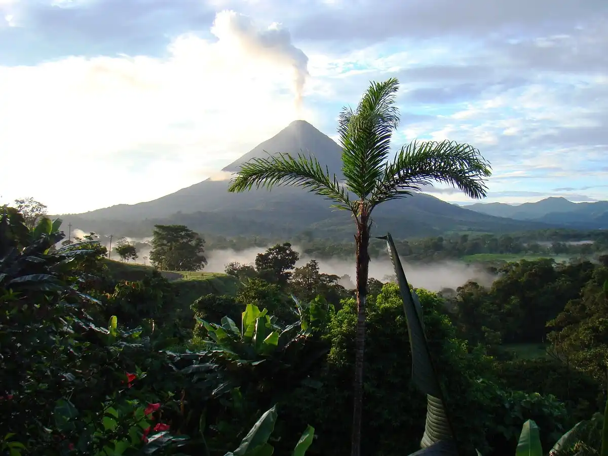 Vulcão na Costa Rica.