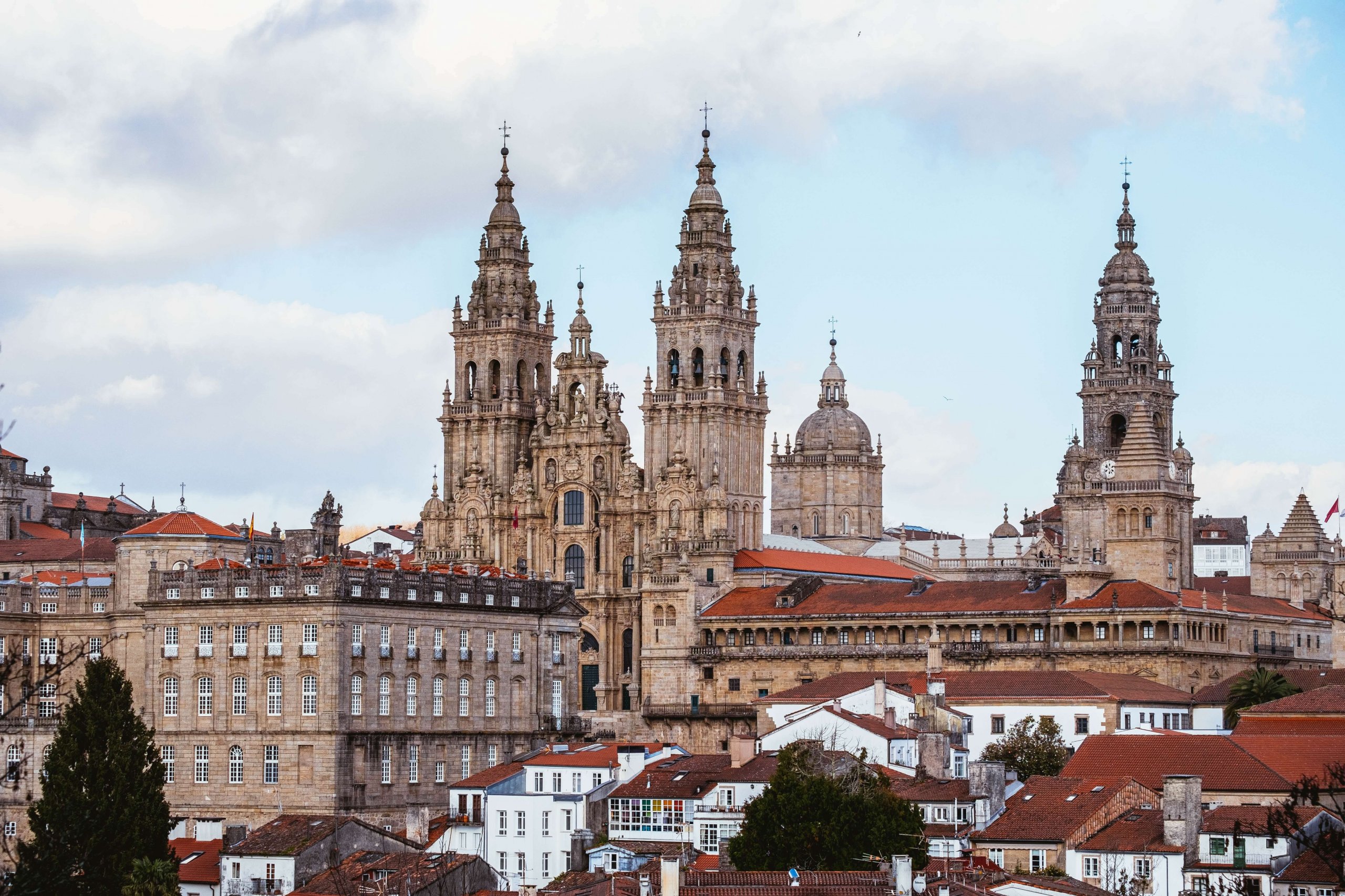 Igreja de Santiago de Compostela, dona de lindas paisagens.