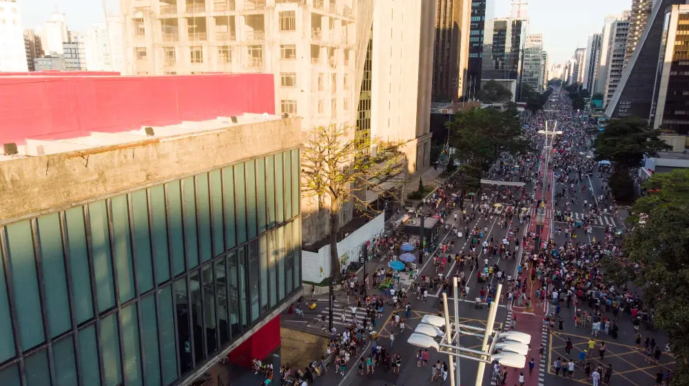 Avenida Paulista, em São Paulo, onde ocorrem vários eventos no Carnaval