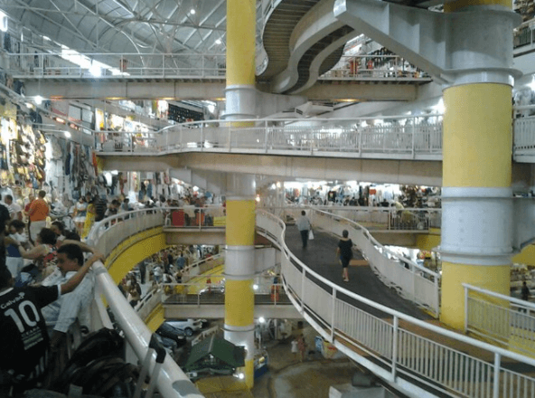 parte interior do mercado central de fortaleza
