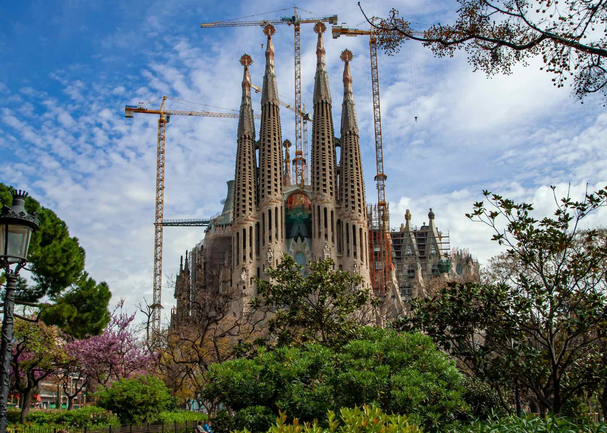 Vista da catedral da cidade de Barcelona, na Espanha