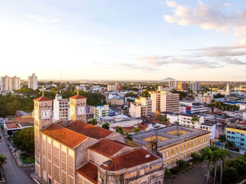vista aérea de Cuiabá, capa do conteúdo sobre hotéis em Cuiabá