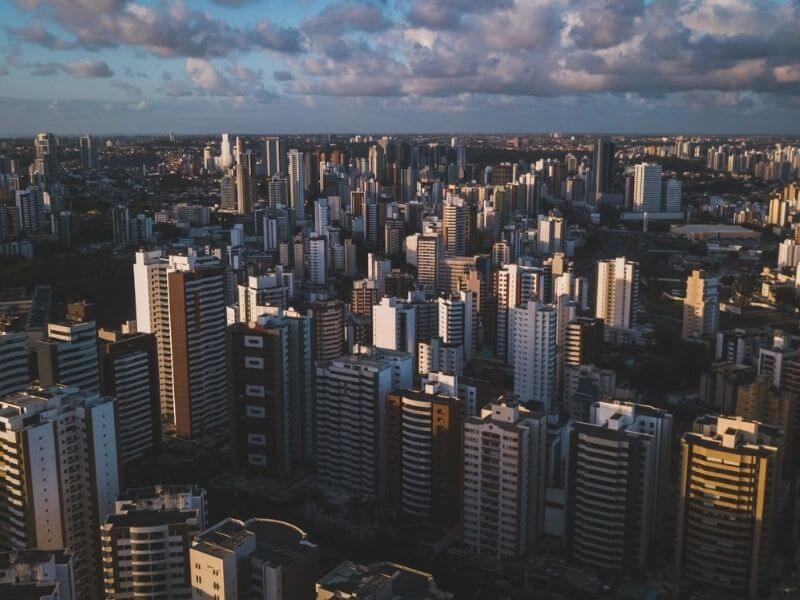vista aérea da cidade de Aracaju, capa do conteúdo sobre onde ficar em Aracaju