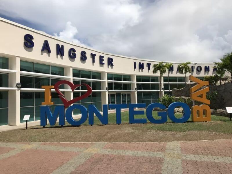 letreiro de Montego Bay na Jamaica