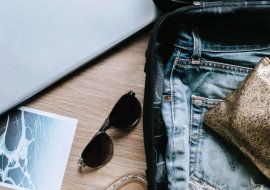 Checklist para arrumar mala de viagem | MaxMilhas