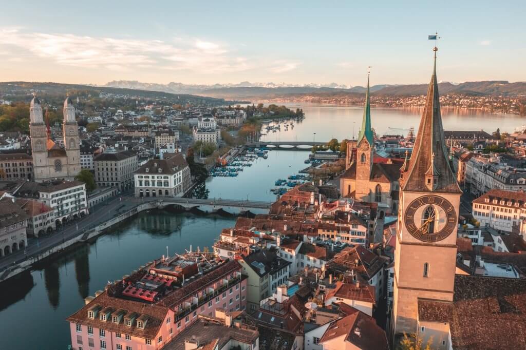 Zürich, Switzerland. Imagem disponível no Unsplash