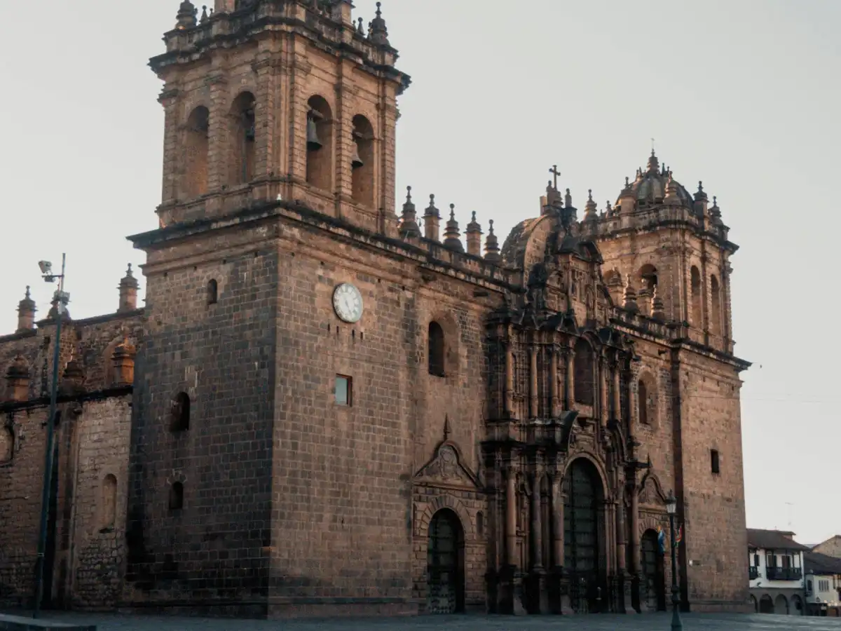 Catedral Basílica da Virgem da Assunção, em Cusco.