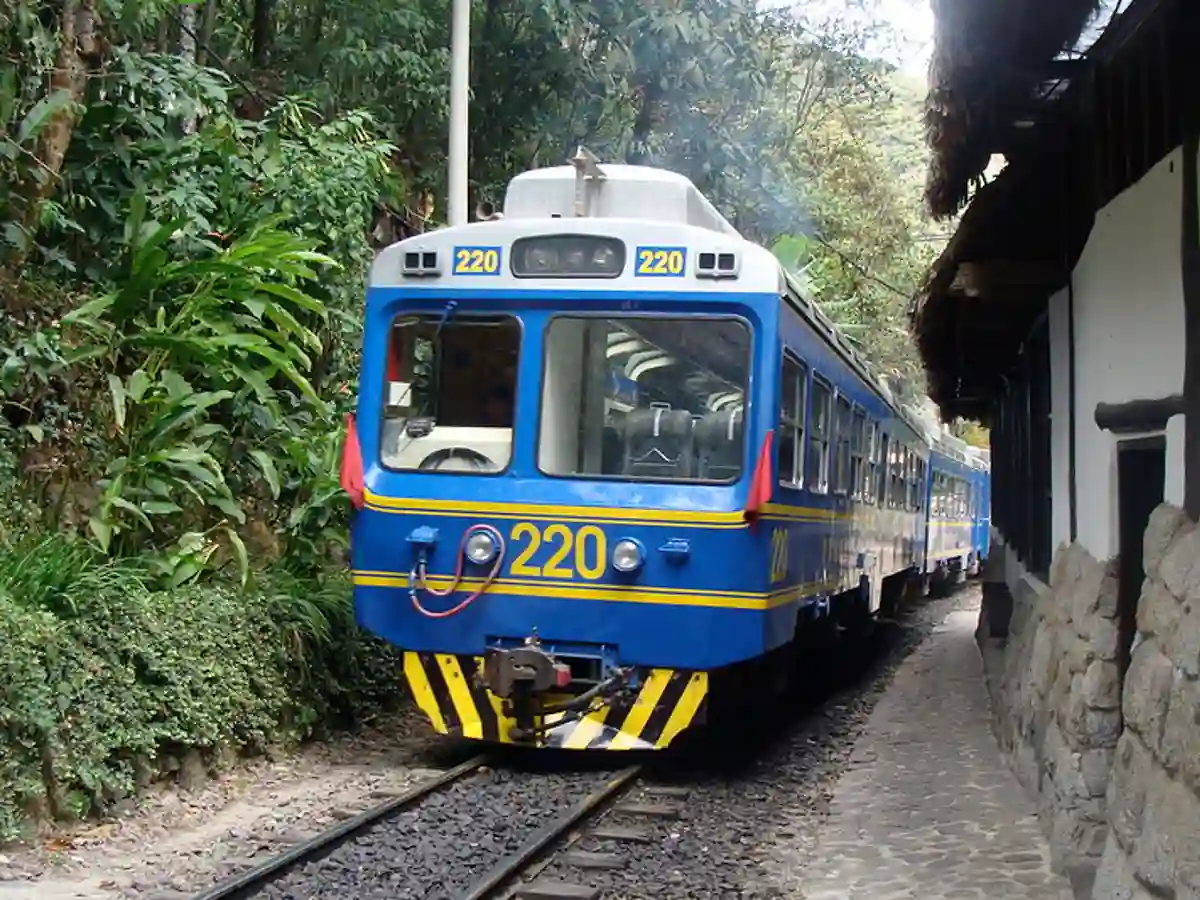 Trem em Machu Picchu Pueblo, roteiro no Peru.