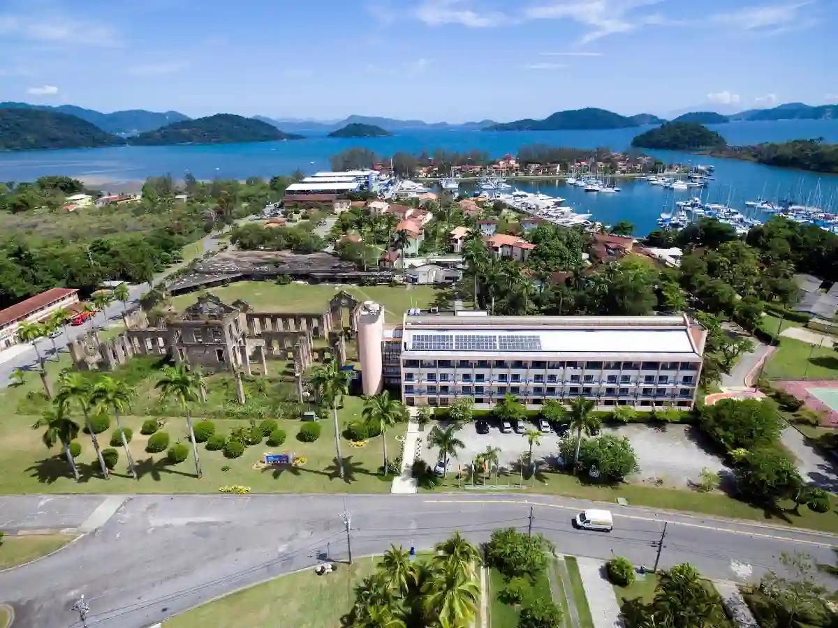 Samba, opção de hotel Angra dos Reis.