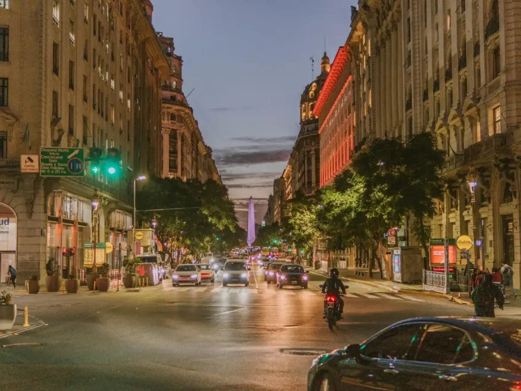 Buenos Aires - cidade encantadora no entardecer!