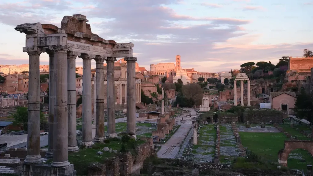 Fórum Romano, no Centro de Roma, Itália